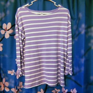 Old navy long sleeved shirt